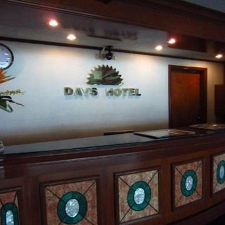 Days Hotel Mactan Cebu มักตัน ภายนอก รูปภาพ