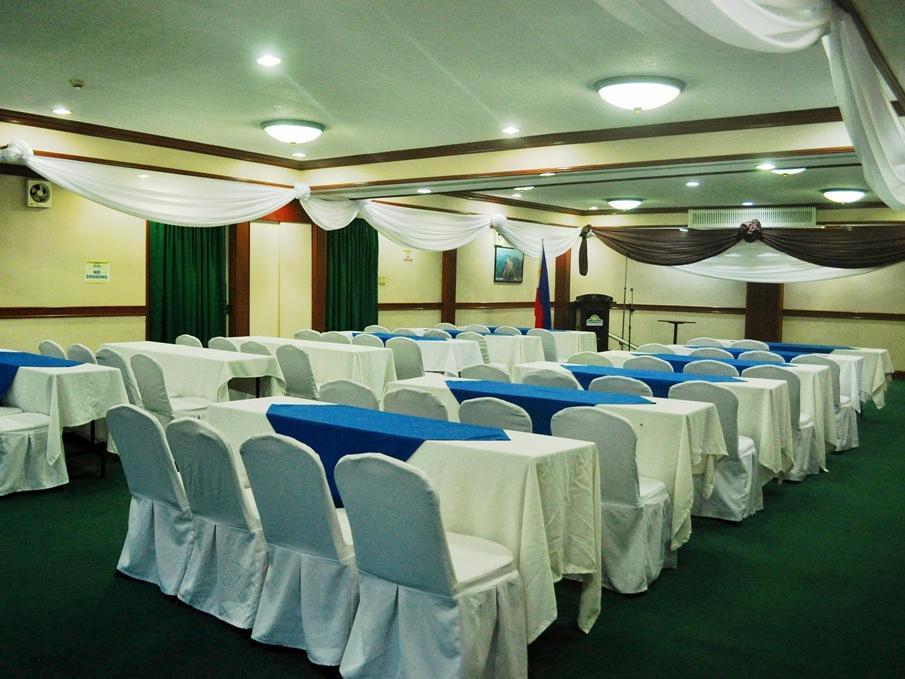 Days Hotel Mactan Cebu มักตัน ภายนอก รูปภาพ